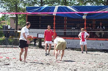 Beachtoernooi: nog 1 voetvolley team gezocht